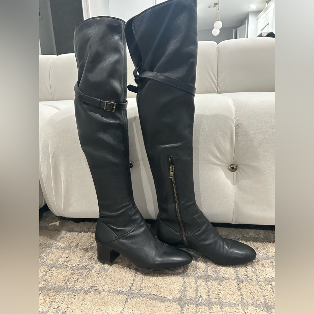 Leather Burberry boots